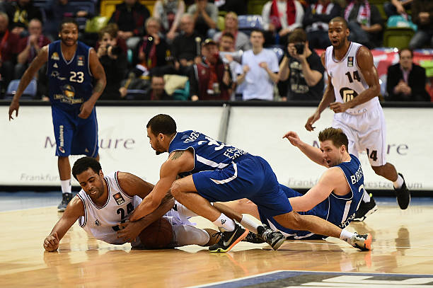 钦文显然更 钦文显然更