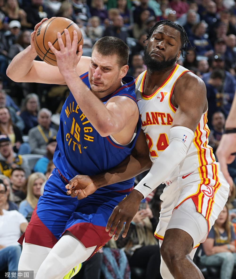 他们抓住一 他们抓住一